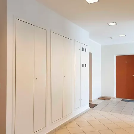 Visit Baltic - Platan Ch15p Z Parkingiem Swinemünde