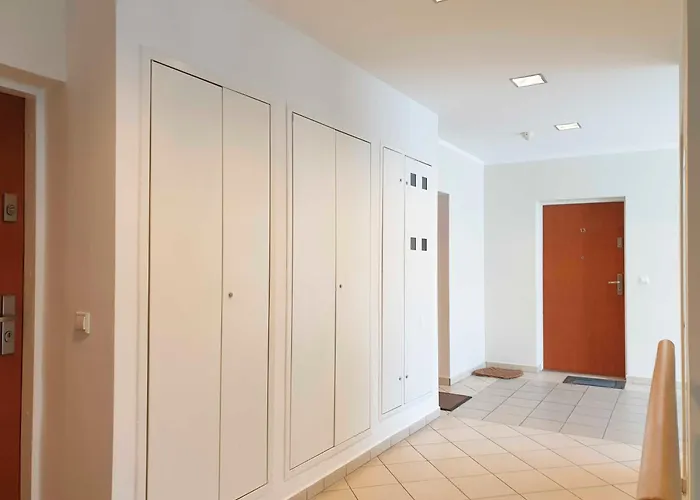 Visit Baltic - Platan Ch15p Z Parkingiem Świnoujście